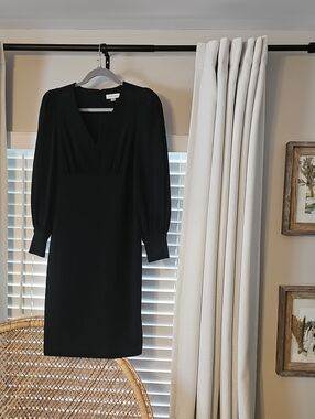 Calvin Klein Black V-Neck Long Sleeve Sheath Dress
